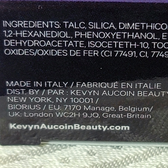 NWT Kevyn Aucoin Sheer Loose Setting Powder All Skin Types 0.42 oz - Picture 3 of 4